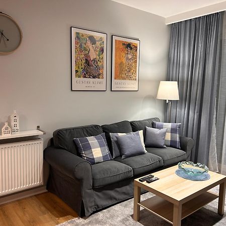 Boleslaviaapartments - Apartament Merci 4, Private Parking Free, Air Condition โบเลสวาเวียส ภายนอก รูปภาพ